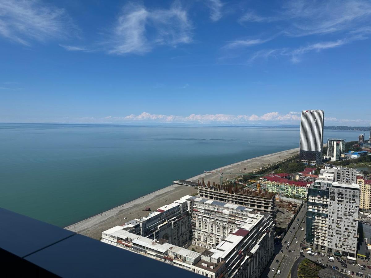 Alliance Palace Batumi Exterior photo